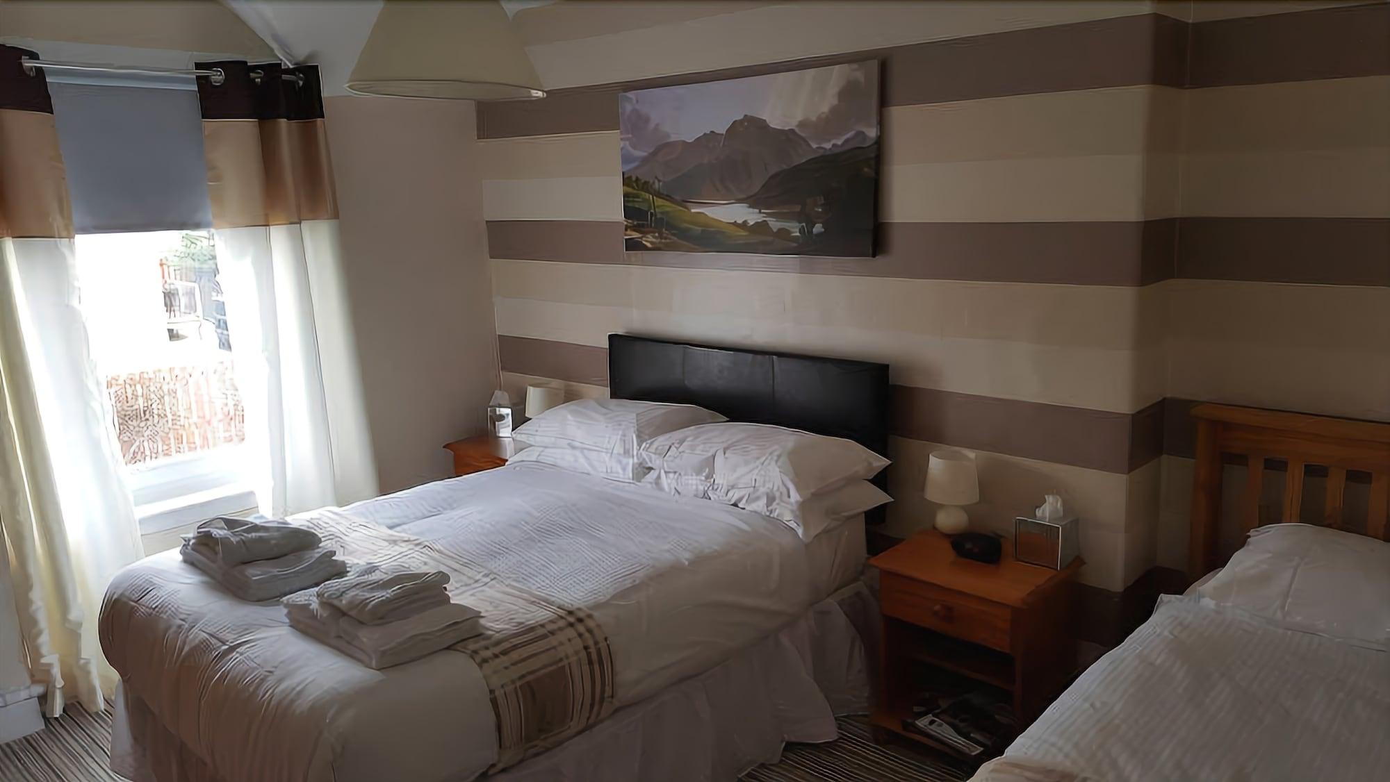 Oyo Inverour Guest House Gairlochy Eksteriør bilde
