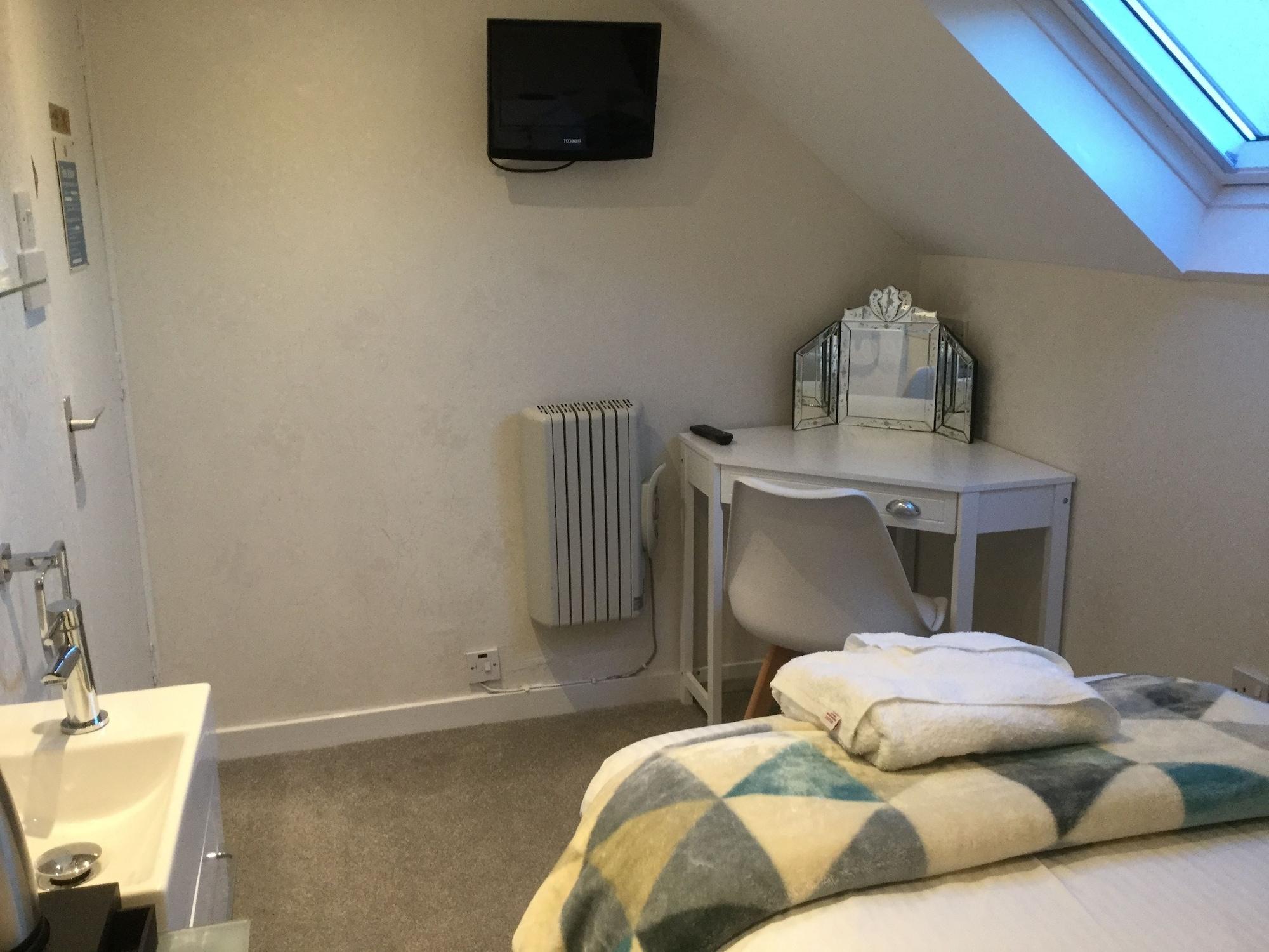 Oyo Inverour Guest House Gairlochy Eksteriør bilde