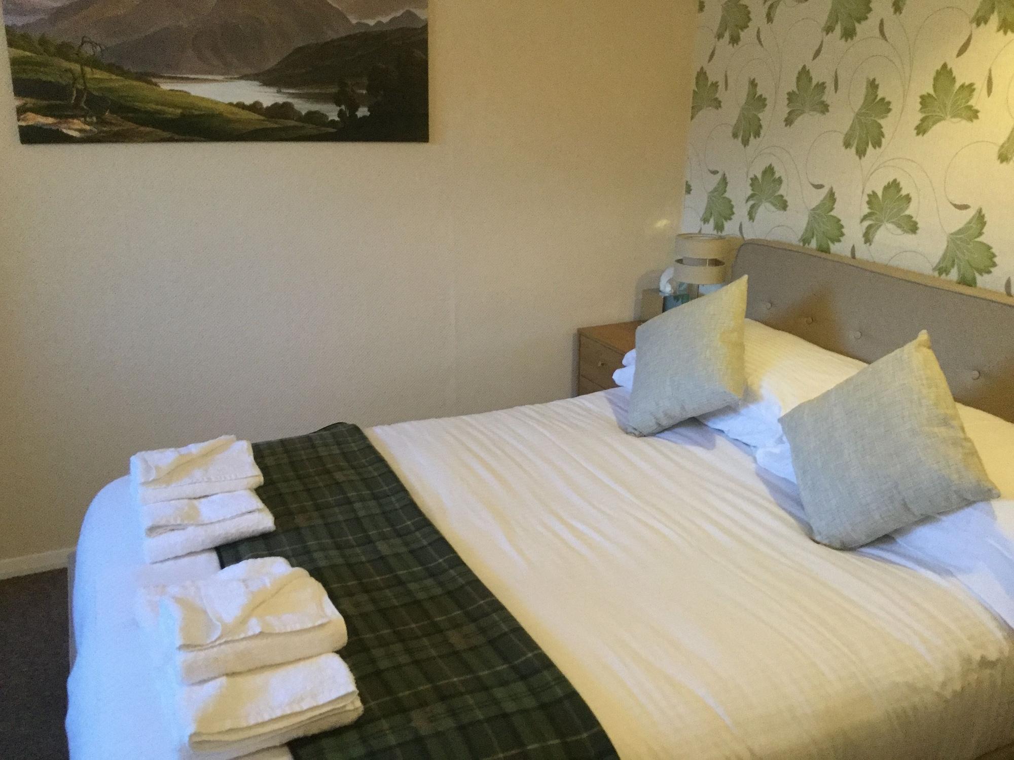 Oyo Inverour Guest House Gairlochy Eksteriør bilde