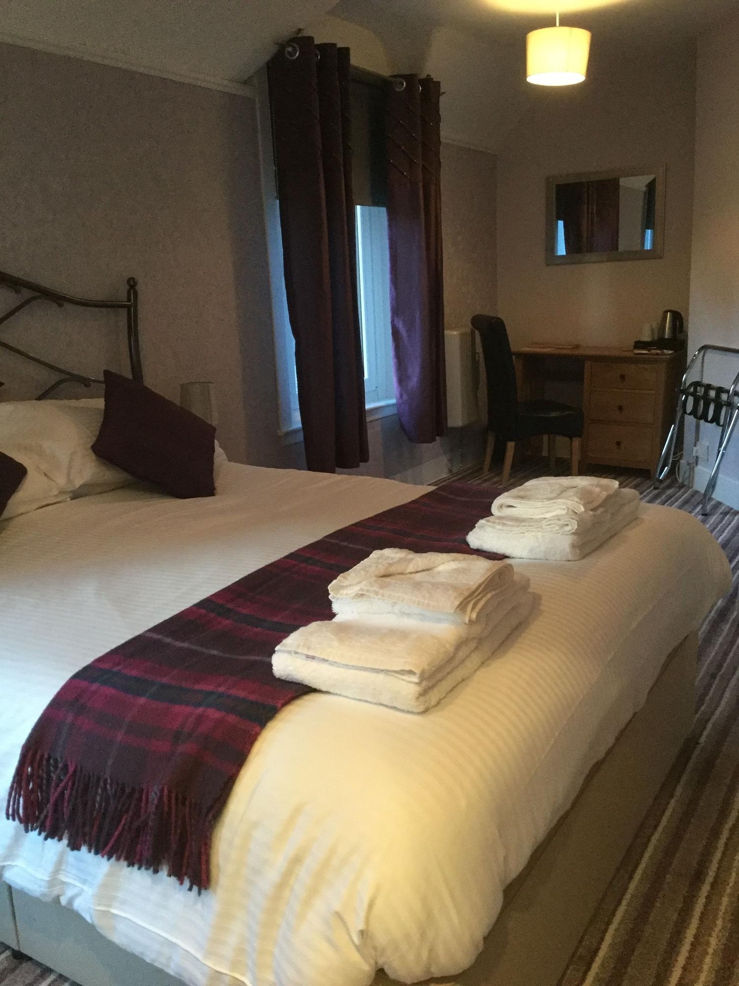 Oyo Inverour Guest House Gairlochy Eksteriør bilde